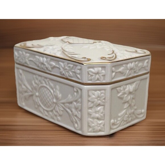 Lenox Rectangular Lidded Trinket Jewelry Box Ivory 24kt Gold Gilt Lined Vtg - Picture 6 of 11